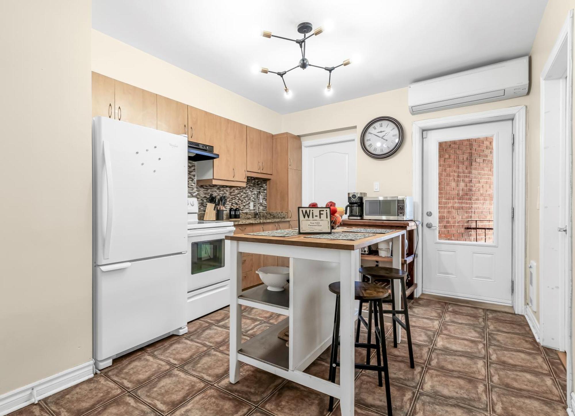 Beautiful 3-Bedrooms In Heart Of Plateau Mont-Royal Montreal Exterior foto