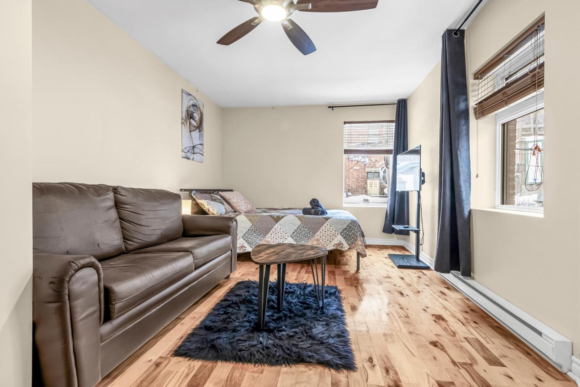 Beautiful 3-Bedrooms In Heart Of Plateau Mont-Royal Montreal Exterior foto